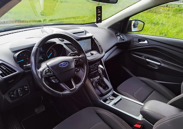 Ford Kuga cena 66100 przebieg: 127100, rok produkcji 2019 z Więcbork małe 137